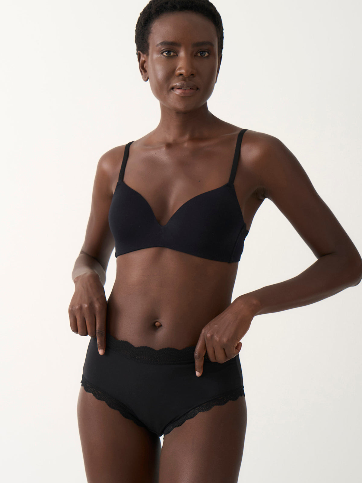 Smooth Demi Bra - Black